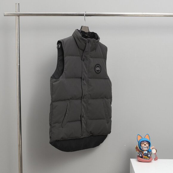 Canada Goose Gray Puffer Vest - Picture 2 of 7